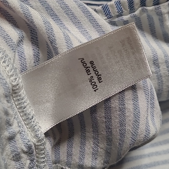 Maurices Womens 3X Navy Blue White Striped Sleeveless Ruffle Flowy Top - Picture 4 of 5